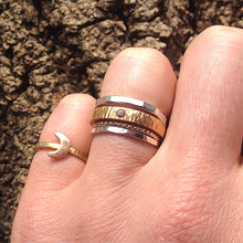 22kt Red Gold Hammered Wedding band w/ beadset Champagne Diamond, Size 6.5