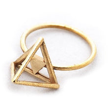 Tetrahedron Triangle Ring